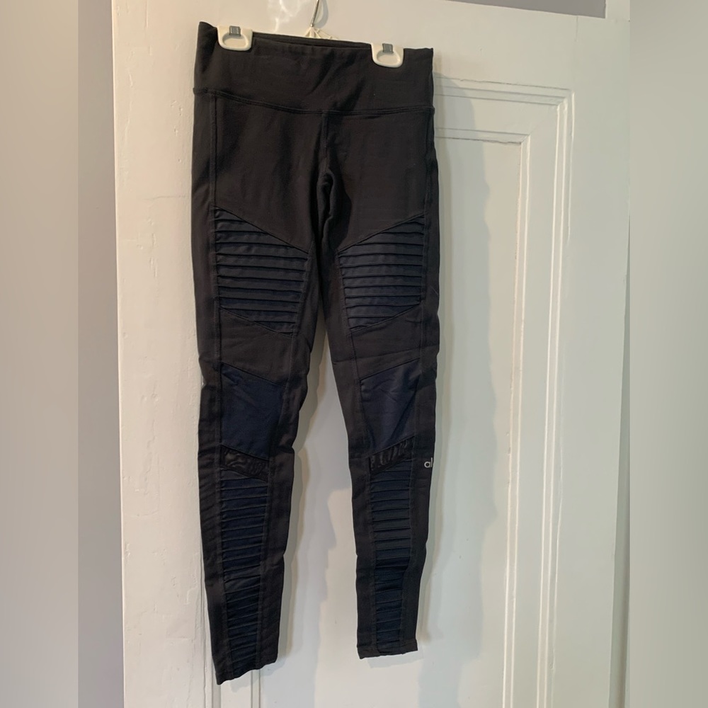 Alo motto leggings in grey